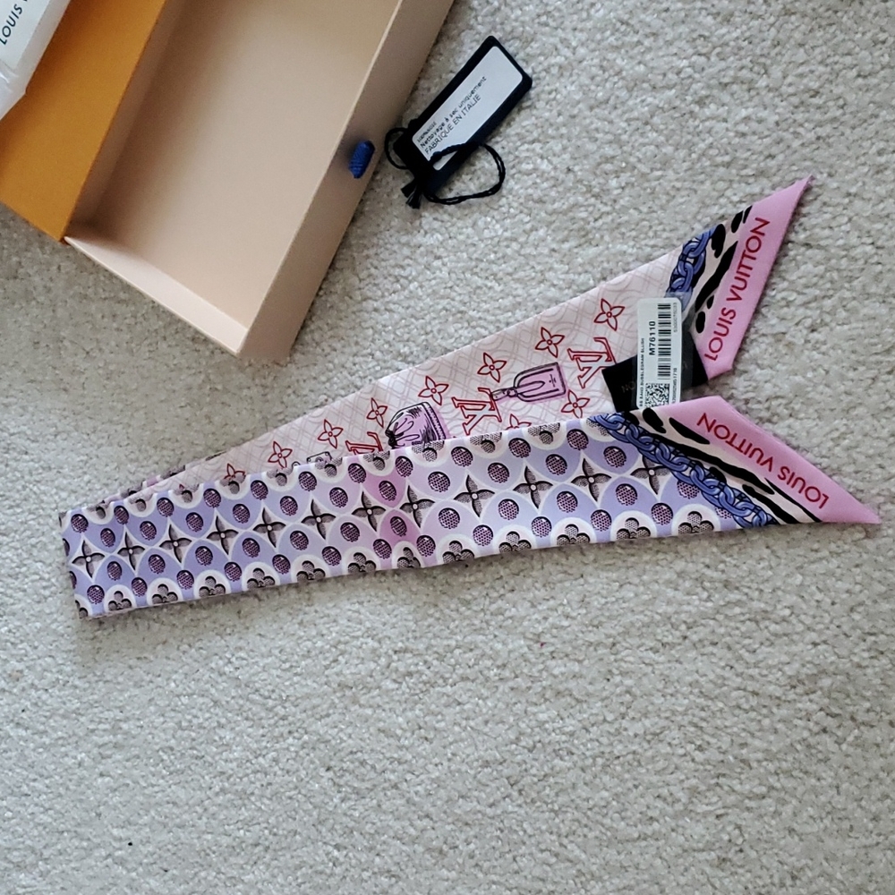 BNIB LV Pink Bubblegum Bandeau